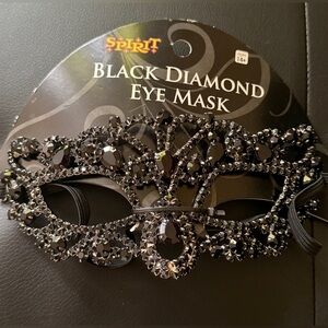 Black Diamond Masquerade Mask with Silver Accents
